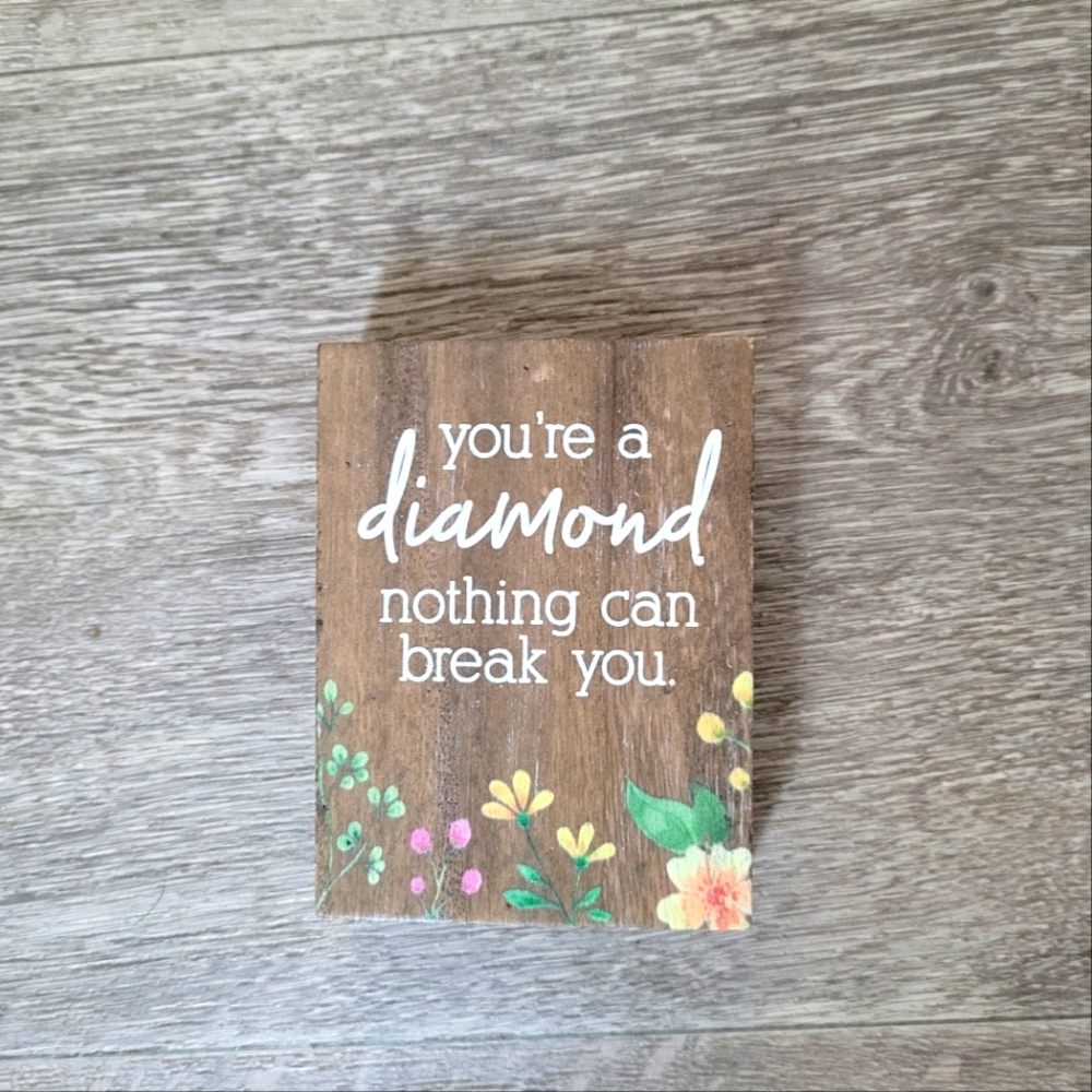 Small Shelf Decor